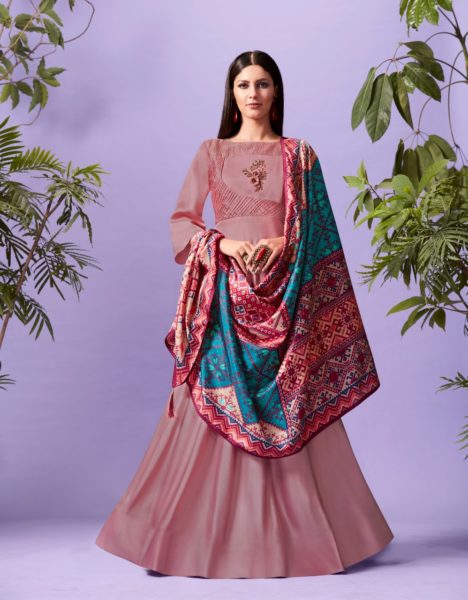 Lymi Palace silk gown with dupatta wholesaler